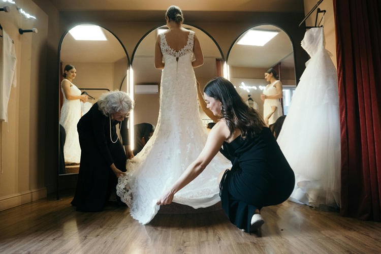 How to Choose the Perfect Bridal Lehenga for Your Body Type
